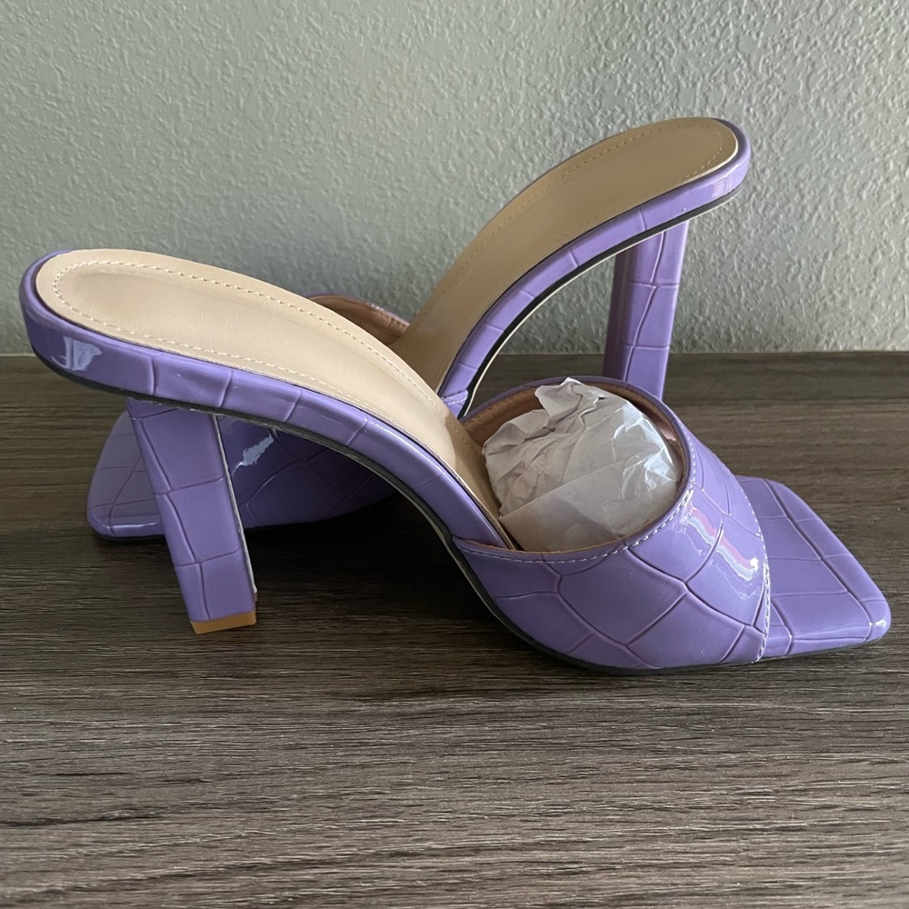 Lilac Heels